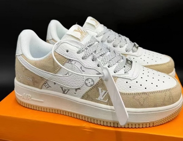 Women Air Force 1 022